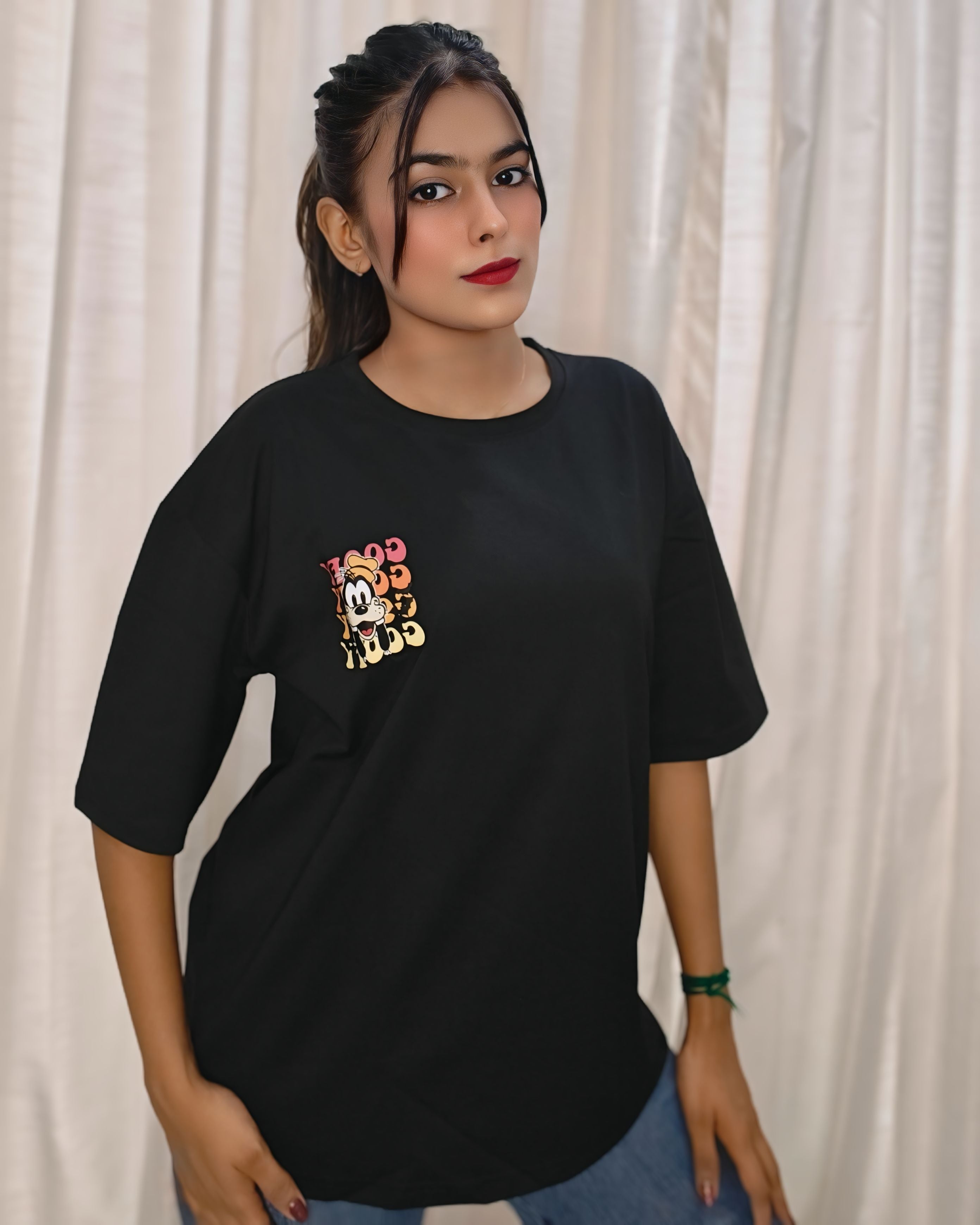 Disney Goofy Friends Oversize Black T-Shirt